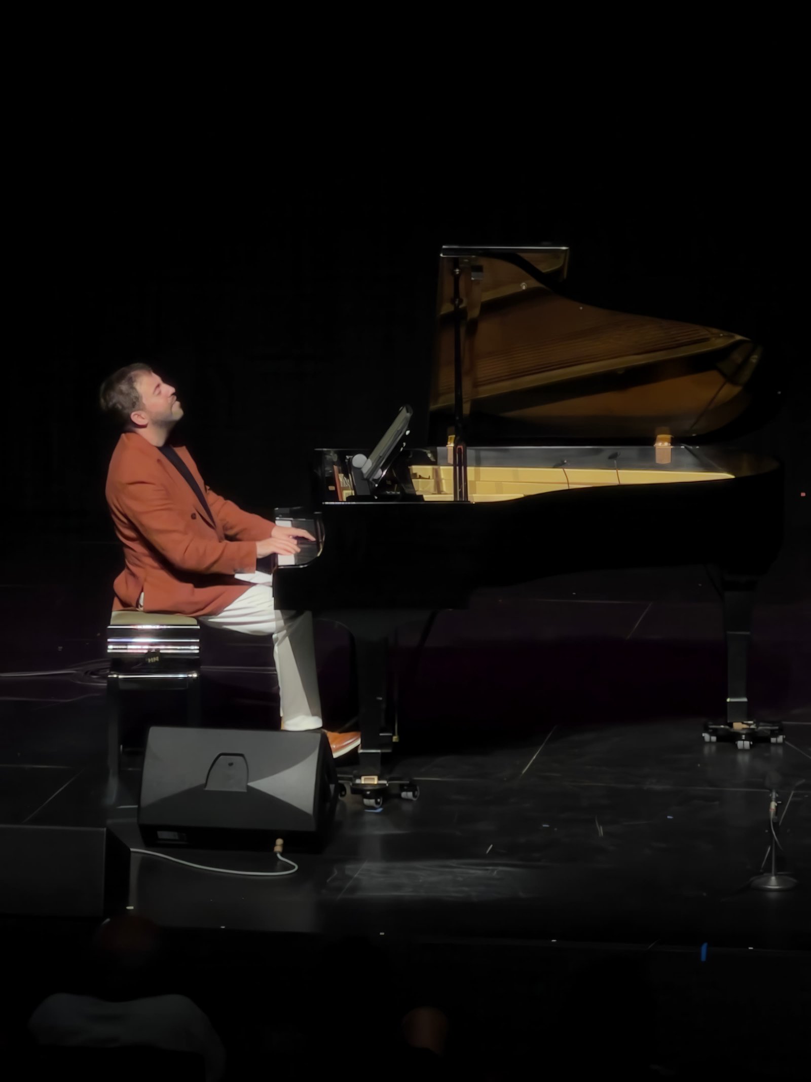 Carles Marigó al piano.