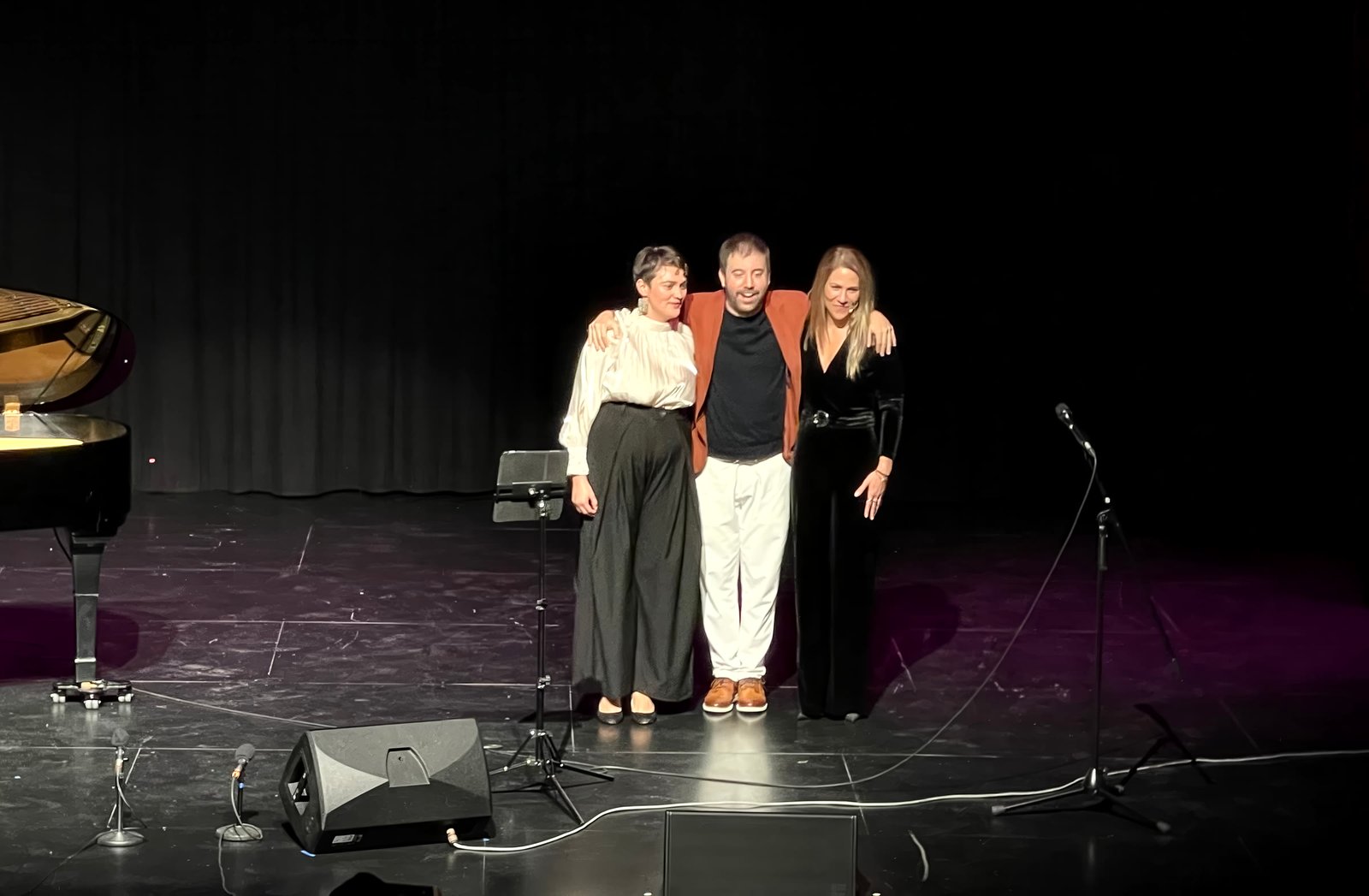 Carles Marigó con las voces de la segunda parte.